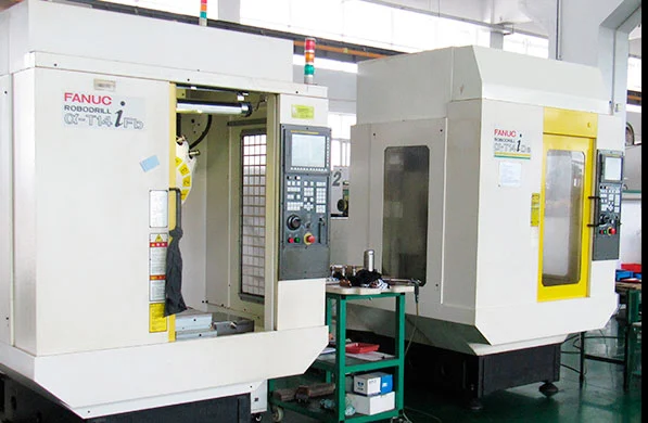 Forklar fordelene ved stemplet Part Indsæt støbning